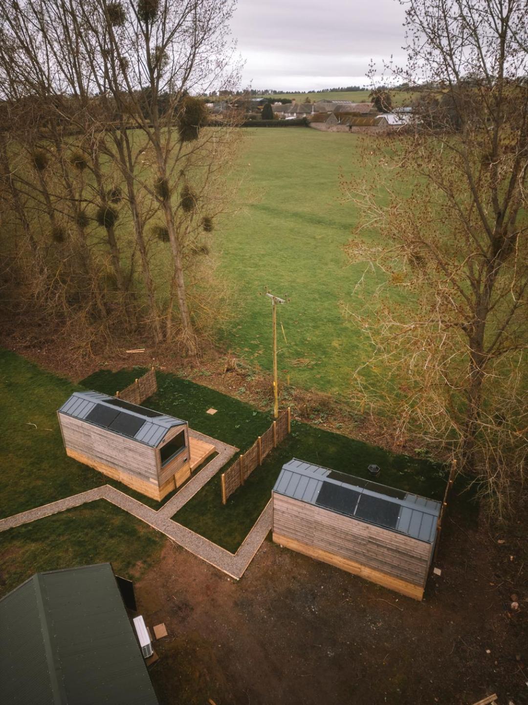 Beautiful Cabins In Herefordshire Countryside Bagian luar foto